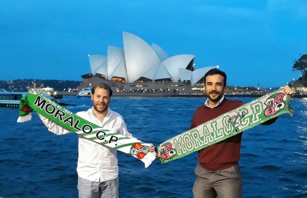 El moralo que ayuda a refugiados en Australia
