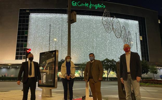 Cruz Roja, Cáritas y El Banco de Alimentos encienden la Navidad en Badajoz