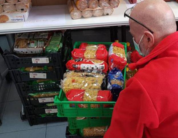 Losar llevará las cenas de los días 24 y 31 a las personas sin recursos