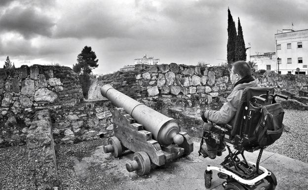 'Defendiendo la ilusión', de Santiago Linares, gana el VI concurso de fotografía 'Sin barreras'