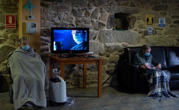 Cruz Roja y Fundación Caja Extremadura se unen para mejorar la vida de los mayores