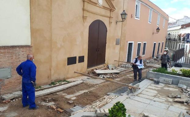 Continúan las obras en la iglesia de Santa Catalina para garantizar su accesibilidad