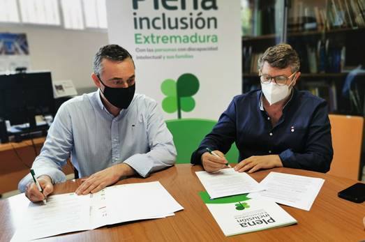 Plena Inclusión firma un convenio de colaboración con el Festival de Teatro Clásico de Mérida