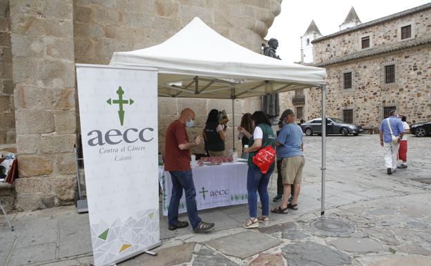 La AECC toma las calles para ayudar a las familias vulnerables con cáncer