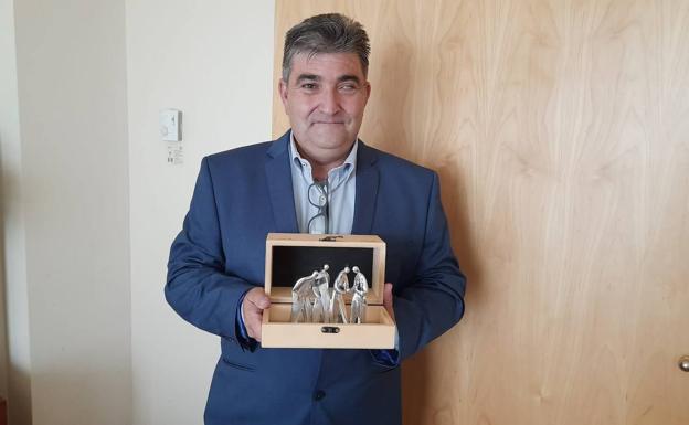 Ángel Ruiz-Calero, cuponero de la ONCE en Cabeza del Buey, elegido mejor vendedor extremeño del 2020