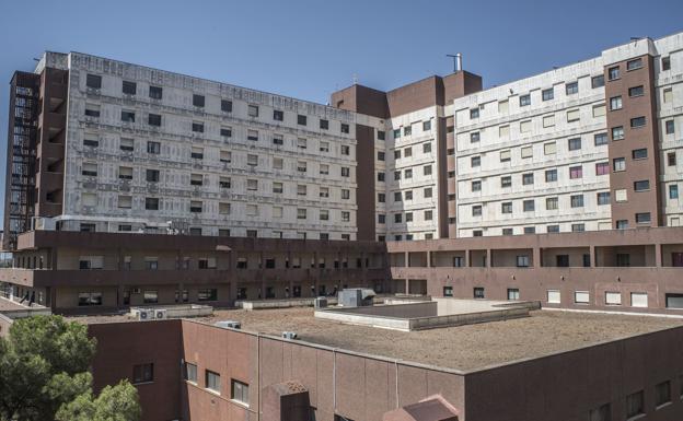 El primer hospital de día de salud mental de Extremadura inicia su actividad en el Universitario de Badajoz