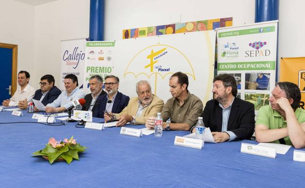 Placeat convoca la tercera edición de su Premio Nacional de Periodismo