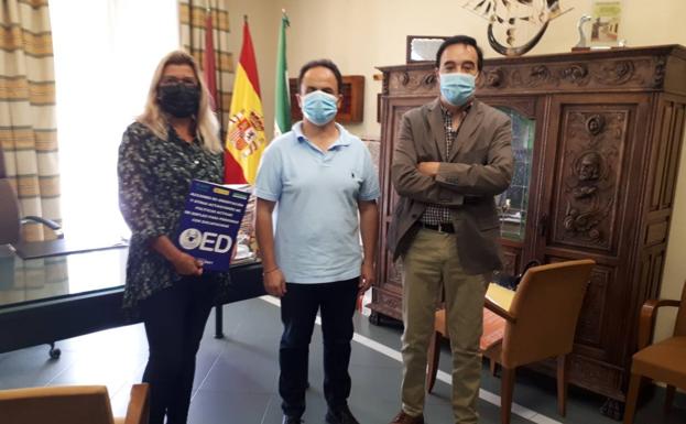 Cocemfe Badajoz junto al Sexpe desarrollan un programa de orientación y empleo para demandantes con discapacidad en Montijo