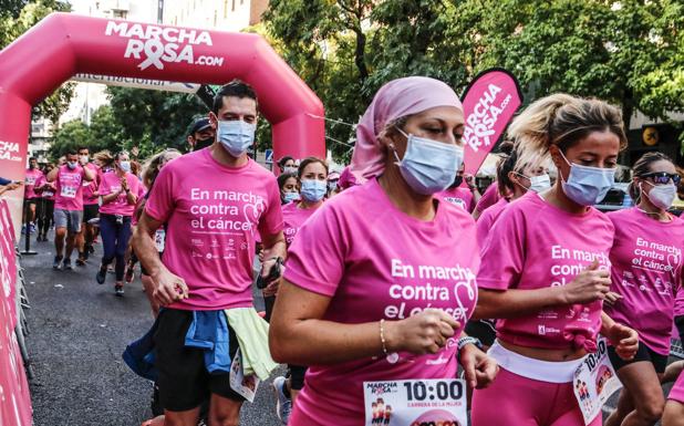 Lanzan la campaña «saca pecho» contra la vulnerabilidad que genera el cáncer de mama