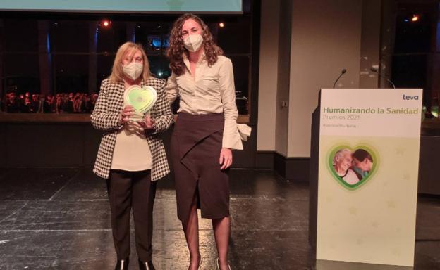 La Asociación Oncológica Extremeña, entre las 11 iniciativas premiadas en los VI Premios Humanizando la Sanidad de TEVA