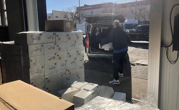 Quesos y Embutidos Morán dona 300 kg de jamón york a Cáritas Parroquial Malpartida