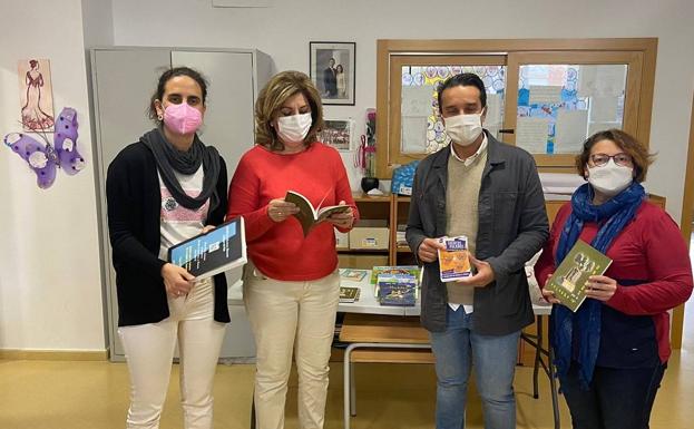 La Diputación dona un centenar de libros al colegio Ntra Sra de Botoa