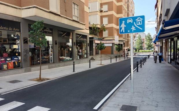Apamex califica la plaza de los Alfereces como el mejor ejemplo de accesibilidad en el ámbito urbanístico