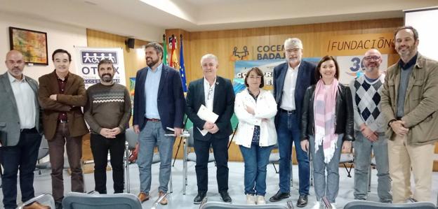 Cermi Extremadura analiza con diputados del PSOE el rechazo al anteproyecto de ley de incentivos a la contratación