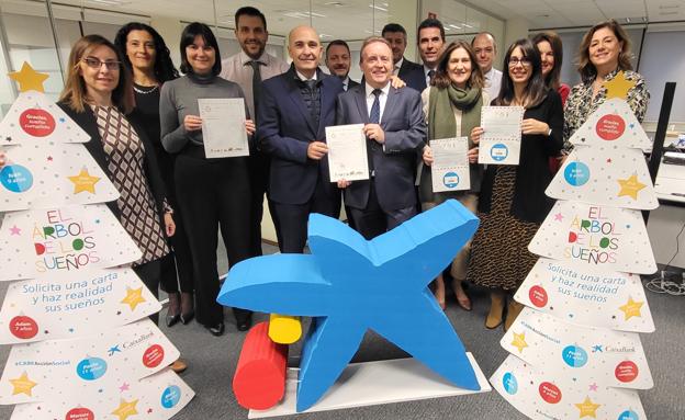 CaixaBank lanza una campaña para que más de 200 niños extremeños en situación de vulnerabilidad tengan regalos