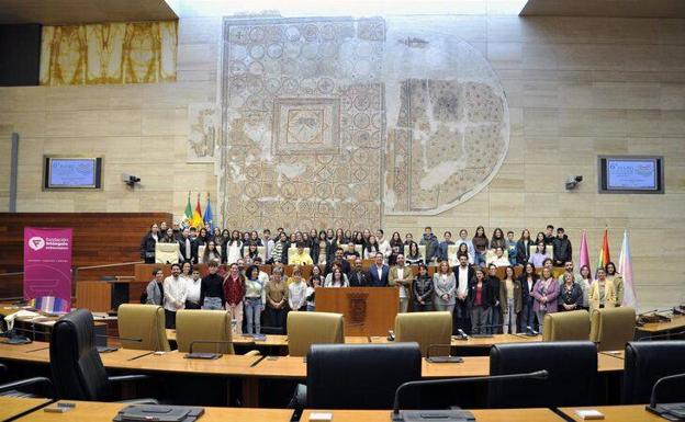 El Pleno Escolar Contra el Bullying por LGBTIfobia reclama un plan educativo y que no se den pasos atrás en los derechos