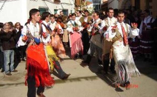 San Antón y los danzantes de Peloche optan a ser Fiesta de Interés Turístico Regional
