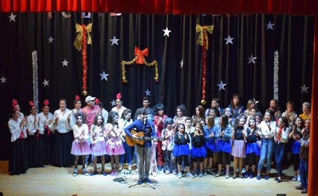 Este sábado, Talayuela celebra una nueva edición de la Gala Solidaria de Navidad