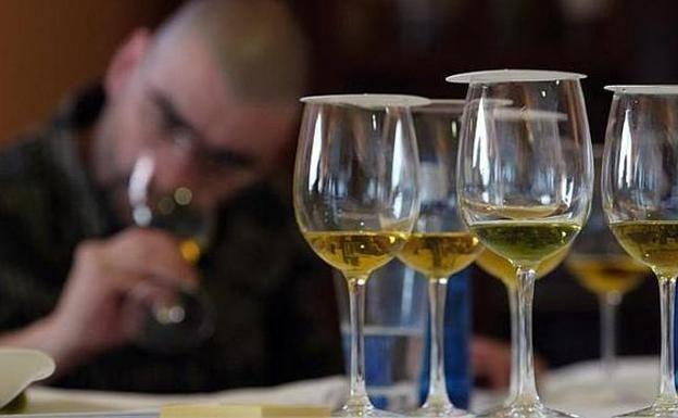 'Corisco' de Corisco e Hijos participan hoy en los premios de la cata de aceites de oliva que se entregan en Mérida
