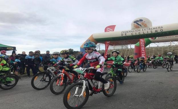David Vizcaíno vence en Jerez de los Caballeros