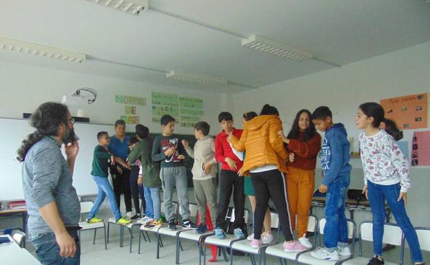 El Juan Güell trabaja la convivencia junto al Colectivo Cala