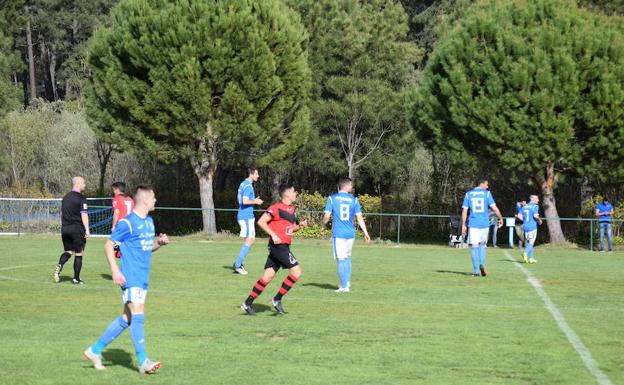 El Talayuela da un golpe en la mesa con una goleada al Piornal