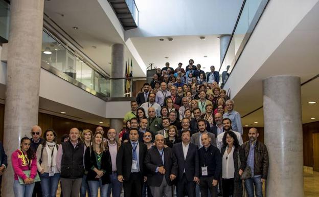 «El político va a tener que contar con las propuestas de los vecinos»