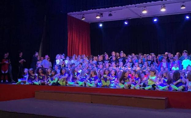 Arex Dance sale entre aplausos del Campeonato Nacional: Pasión por la Danza