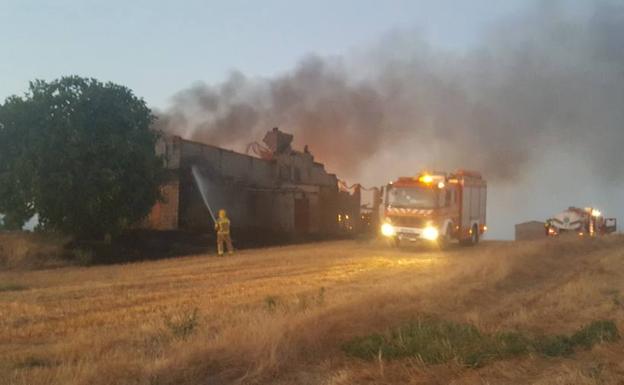Incendio en una nave de Talayuela