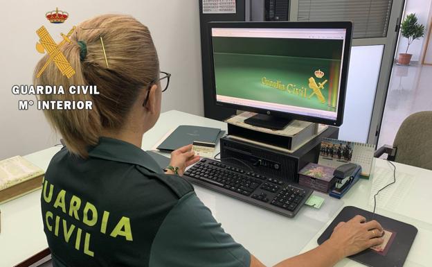 La Guardia Civil de Cáceres recomienda pautas para evitar ser víctimas de estafas al realizar compras por Internet