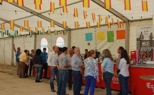 El Ayuntamiento saca a subasta la barra de bar para las Fiestas de Santa María