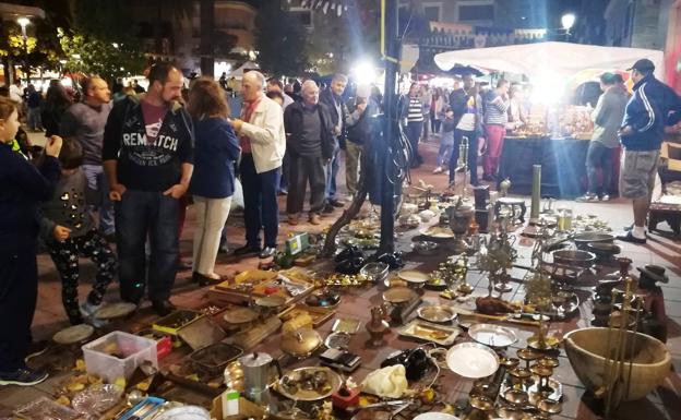 El sábado termina el Mercado de Ánimas abierto en el Jardincillo de Navalmoral