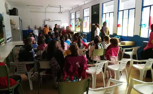 El Gonzalo Encabo realiza una jornada de convivencia junto a 40 alumnos de Alburquerque