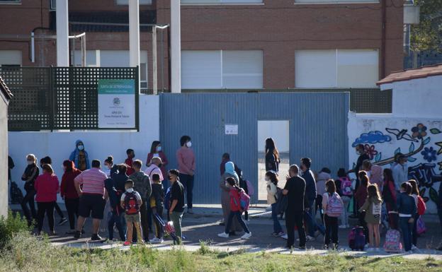 Los alumnos de Talayuela vuelven al colegio