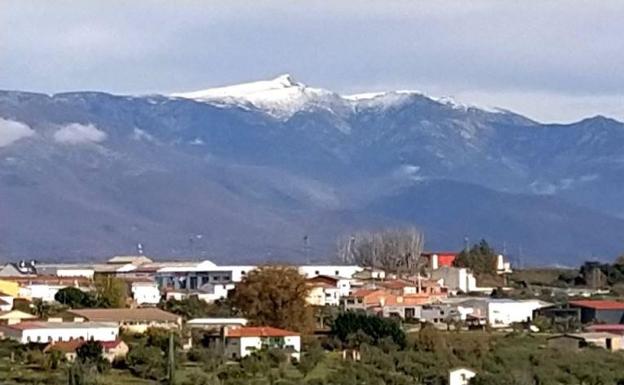 Primera nevada otoñal en la sierra de Gredos