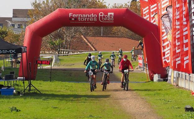 David Vizcaíno gana en la primera prueba de los JUDEX Autonómicos BTT