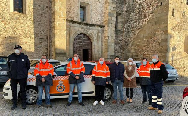 Un grupo de Protección Civil comienza a prestar servicio en la localidad