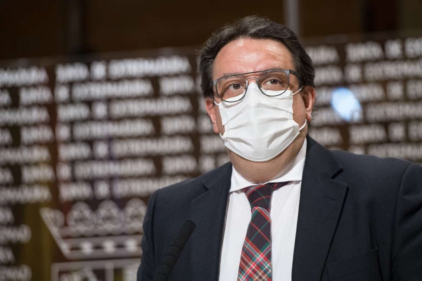 La primovacunación en personas mayores de 80 años y cuerpos esenciales concluirá la semana próxima