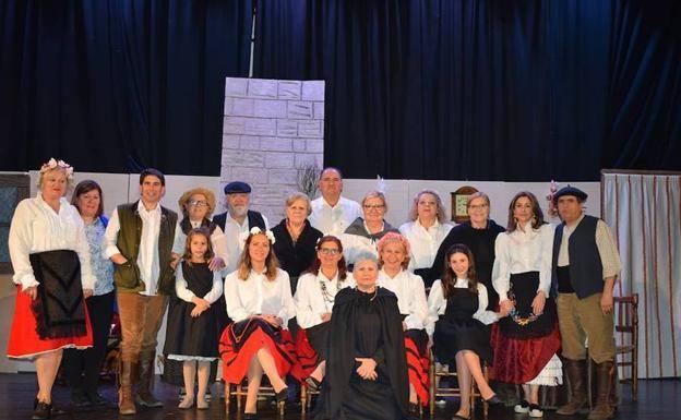 El grupo de teatro local 'La Hondonera' estrena hoy en Talayuela «Bodas de Sangre»