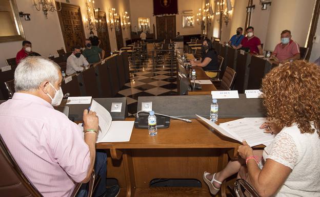 Cerca de 500 mil euros para continuar impulsando el desarrollo económico y social de las comarcas cacereñas