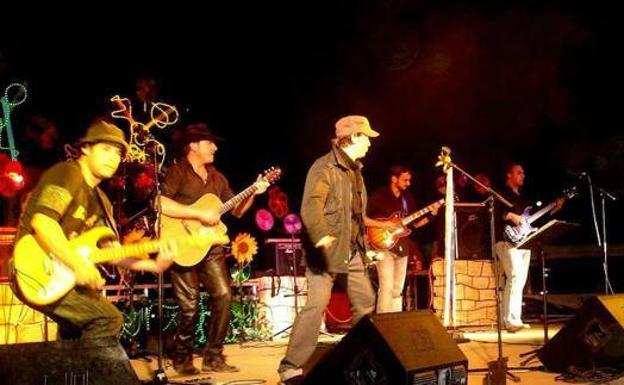 Esta noche concierto de Barbas de Oro