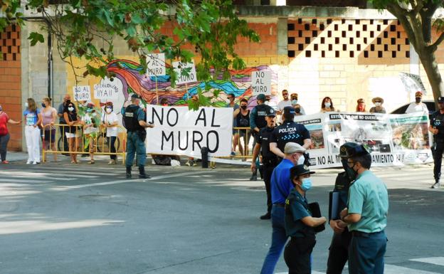 La UGT en la central nuclear y No al Muro hacen llegar sus reivindicaciones por escrito al presidente del Gobierno
