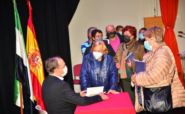 Antonio Luis Galán presenta 'El amargo sabor de la quinina'