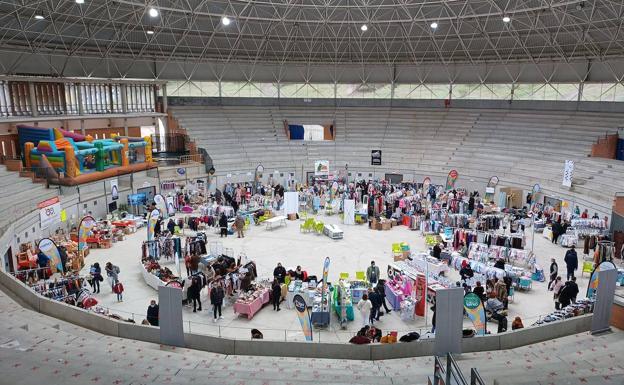 La Feria del Stock de Navalmoral se traslada al edificio multiusos en su sexta edición