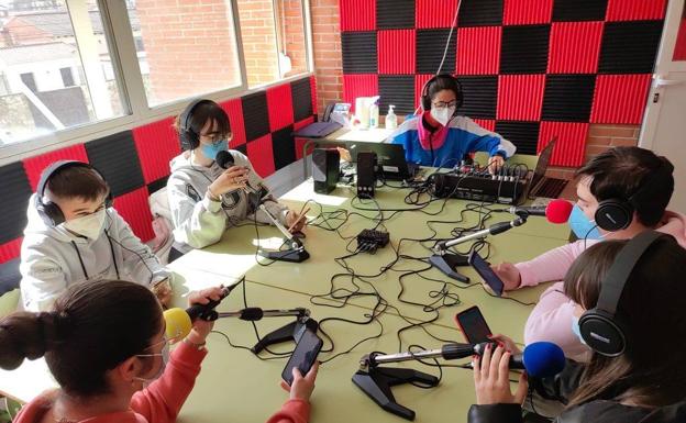 Onda Atalaya defiende las lenguas clásicas en su nuevo podcast