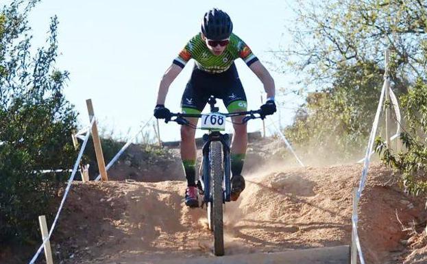 David Vizcaíno gana en Abrantes y es líder del BTT olímpico de la Copa de Portugal, además de la de España