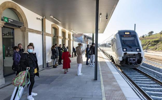 El Gobierno electrificará la linea actual entre Madrid y Plasencia a la espera de la alta velocidad, aún sin fecha