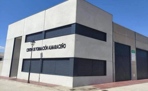 Almaraz inaugurará el martes su nuevo centro de formación