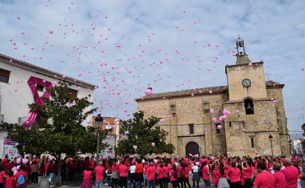 El próximo domingo se celebra una nueva edición de la Marcha Rosa Contra el Cáncer de Mama en Talayuela