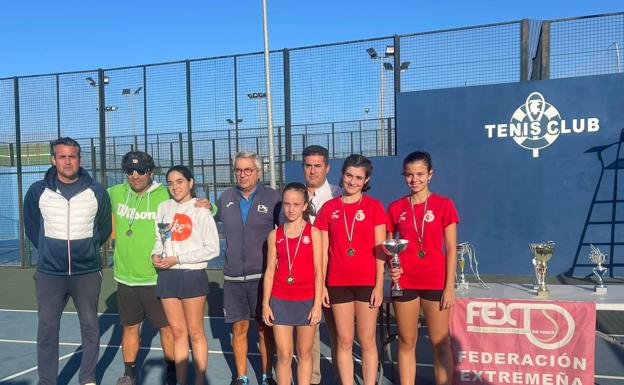 El Cabezarrubia de la talayuelana Paula Paniagua gana el campeonato de Extremadura de Tenis